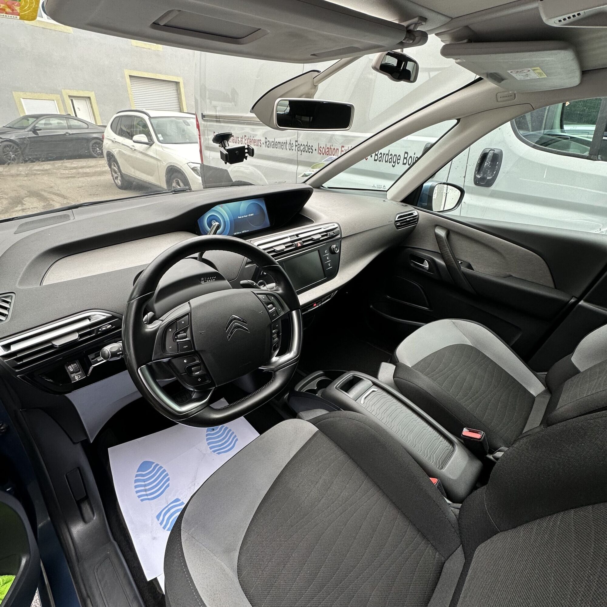 Service de nettoyage complet en intérieur et extérieur pour automobile à Colmar et près de Rouffach  Cernay